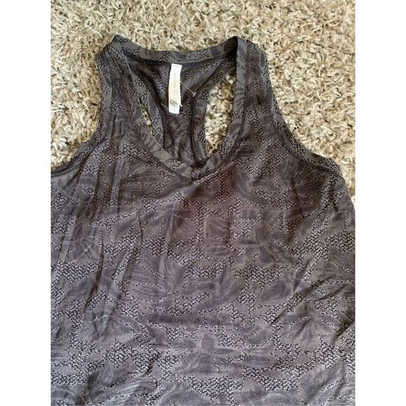 Athleta Momentum Seamless racer back Gray Print TANK TOP sz XL - Picture 3 of 8